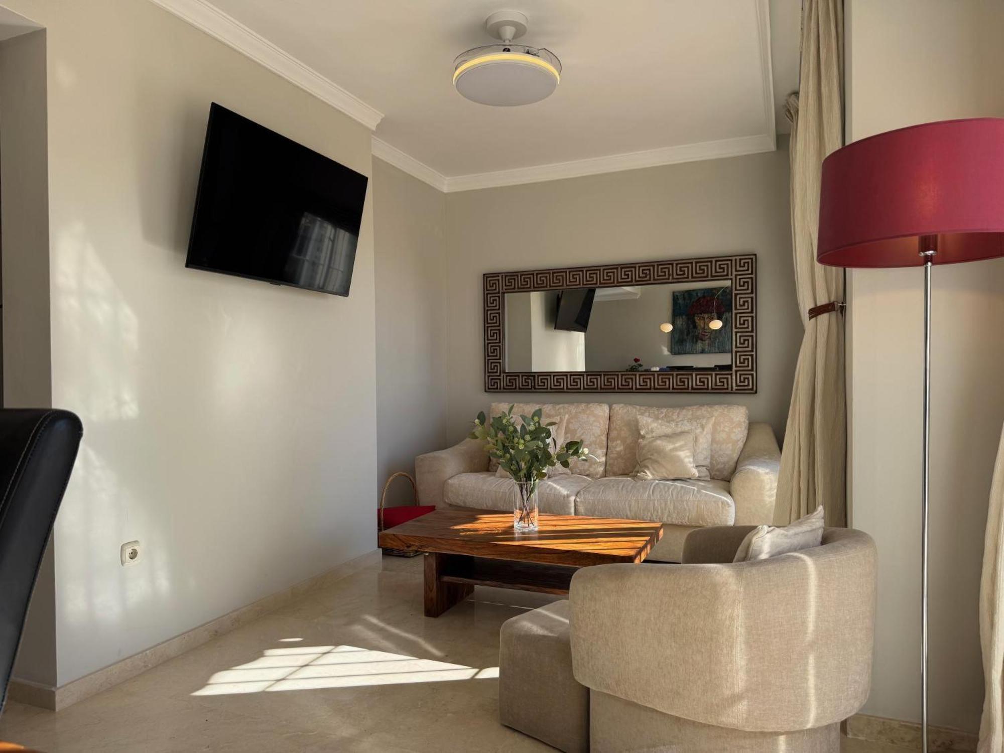 Piso-Lechuza Elviria Marbella 2 Apartment Exterior photo